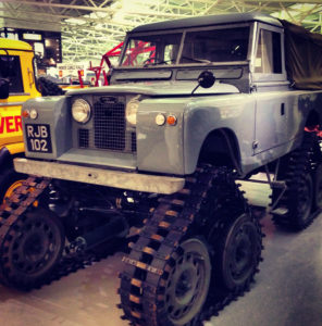 Caterpillar Land Rover Defender