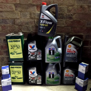 car-oil-picture-shell-valvoline-halfords