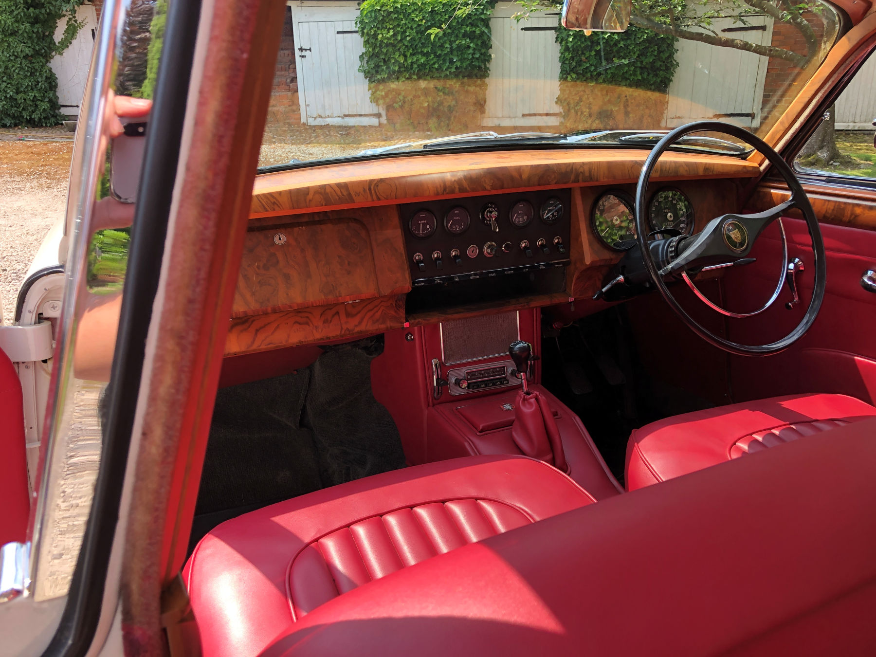 1964 Jaguar MKII 3.8 MOD
