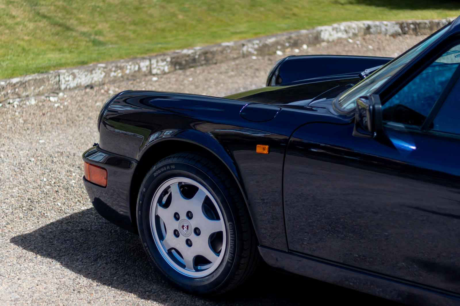 1991 Porsche 911 Carrera (964) | 1991 Porsche 911 Carrera (964) |