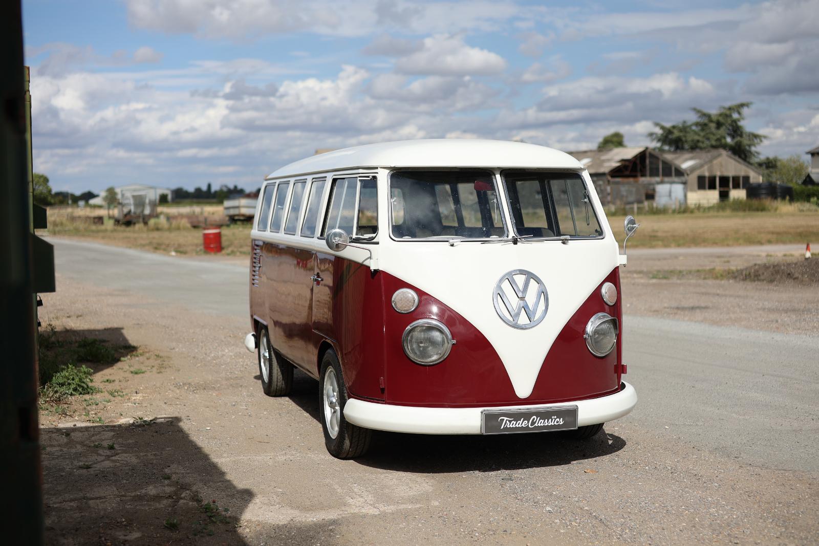 1966 Volkswagen Type 2 Deluxe Microbus RHD (Project) |