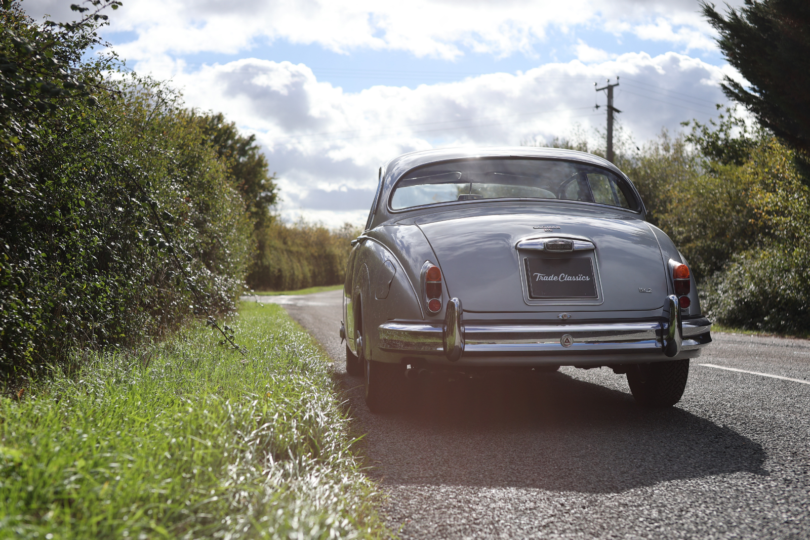 Photo 10 of 12 of 1962 Jaguar MKII 3.8 Manual - Charity Auction