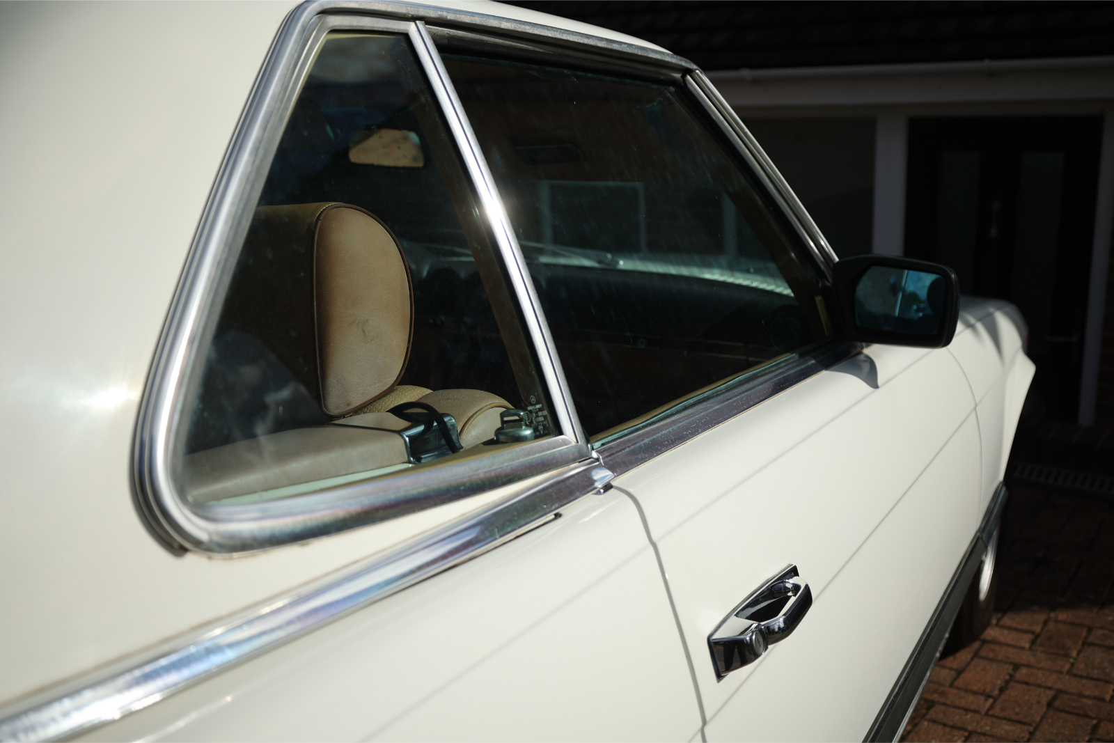 Photo 11 of 12 of 1983 Mercedes-Benz 380 SL (R107)