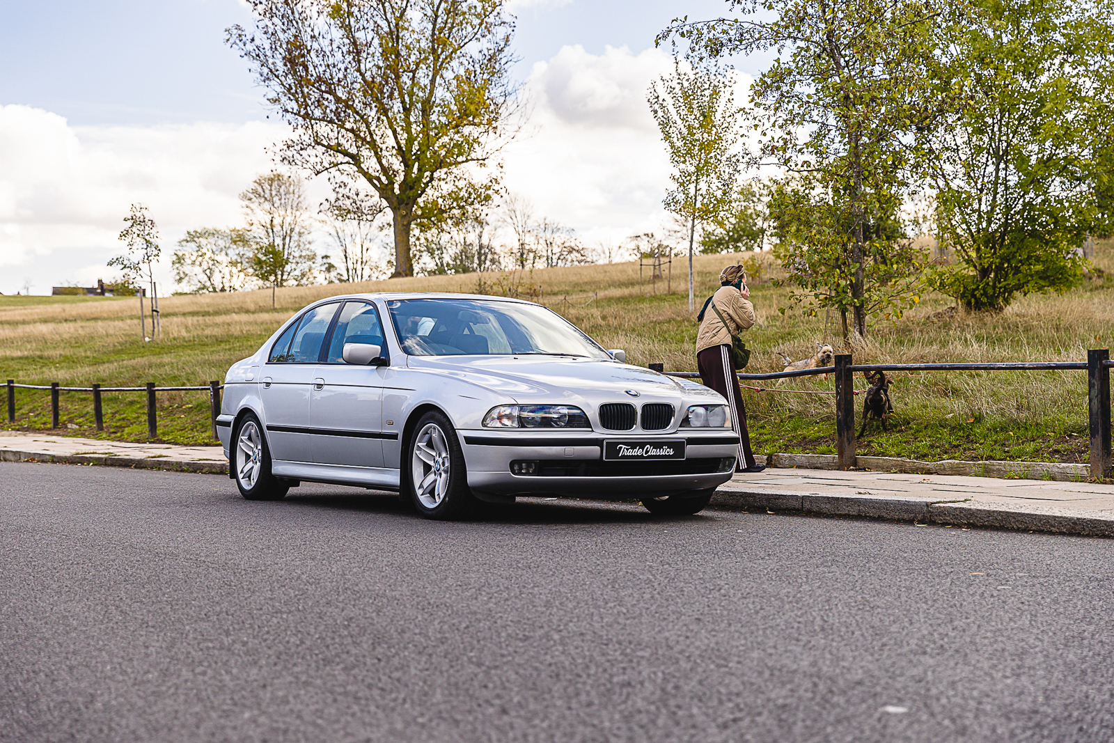 Photo 7 of 12 of 2000 BMW 523i (E39) Manual