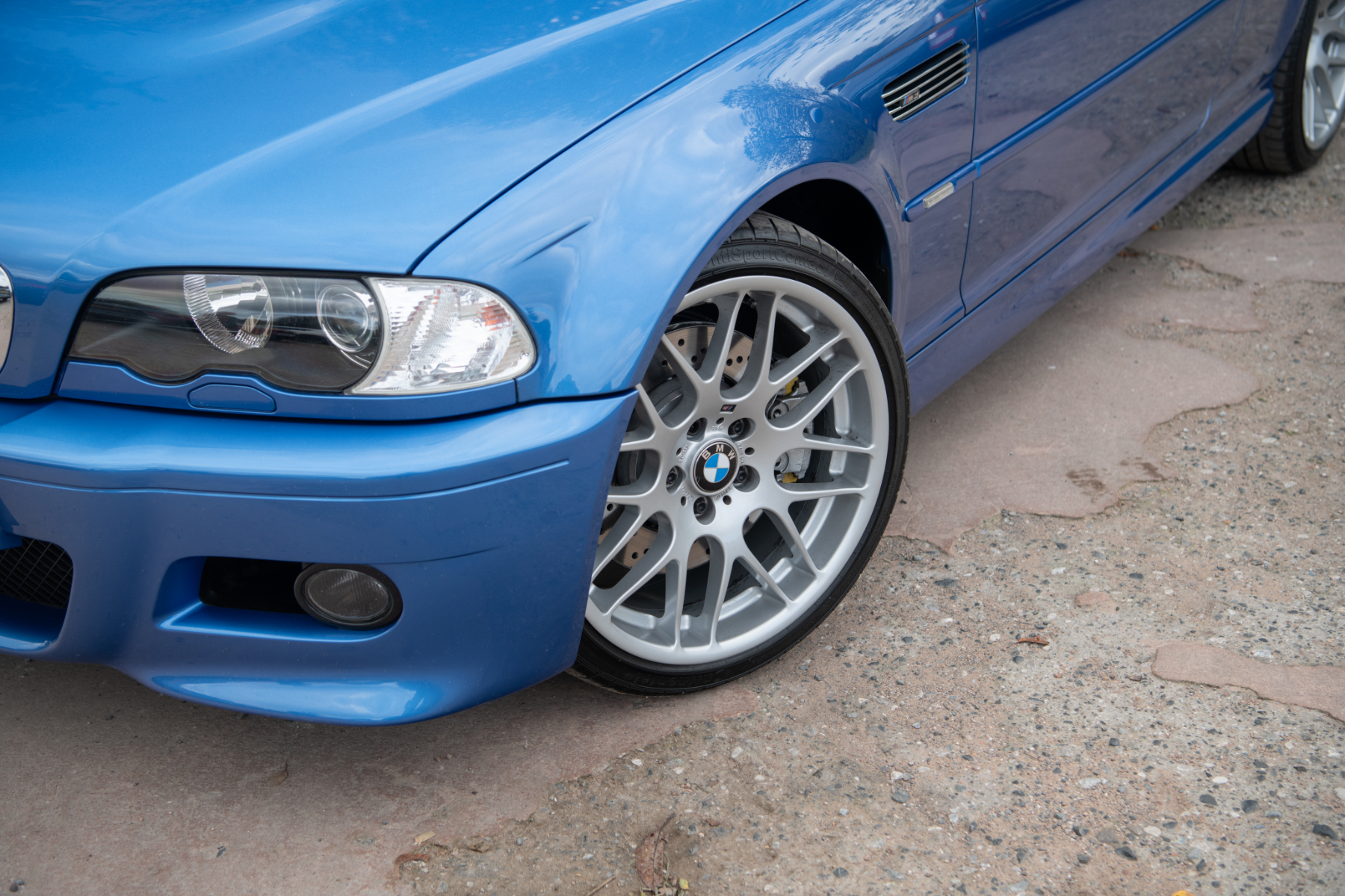 Photo 6 of 12 of 2005 BMW M3 E46 (Individual)
